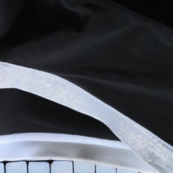 VICTORIA SECRET MAXIMUM SUPPORT Sports Bra Size 38DDD - Picture 4 of 9